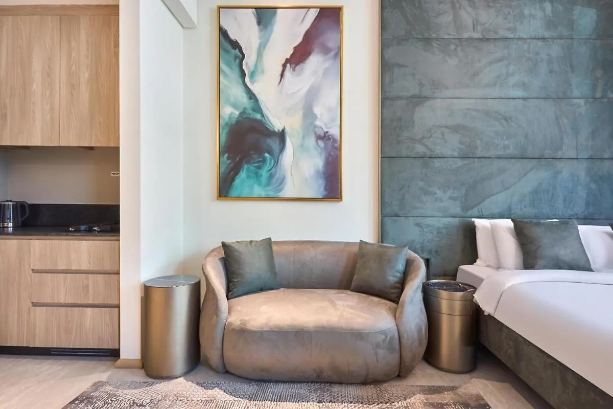 Modern Studio Elegant & Comfort Dubai Apartment